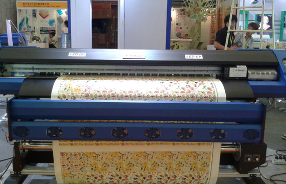 LED UV Inkjet Printer DX7 head 1700mm Printing Width for For leather, PU, curtain Fabric