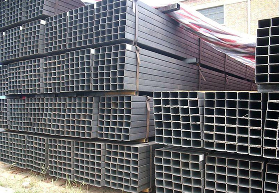 Hot Rolled Welded Low Carbon Rectangular Steel Tube Varnish Painted Q215 Q195L ASTM A53