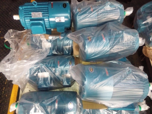 H132 IEC 4 / 6 Pole 3 Phase Low Voltage Electric Motor With Axial Flow Fan
